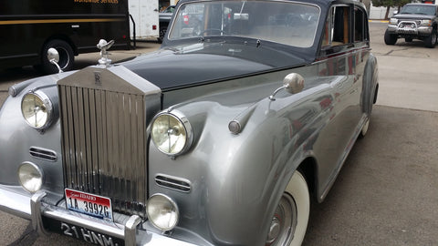 Silver Rolls Royce Silver Wraith, IA 3992G license plate.